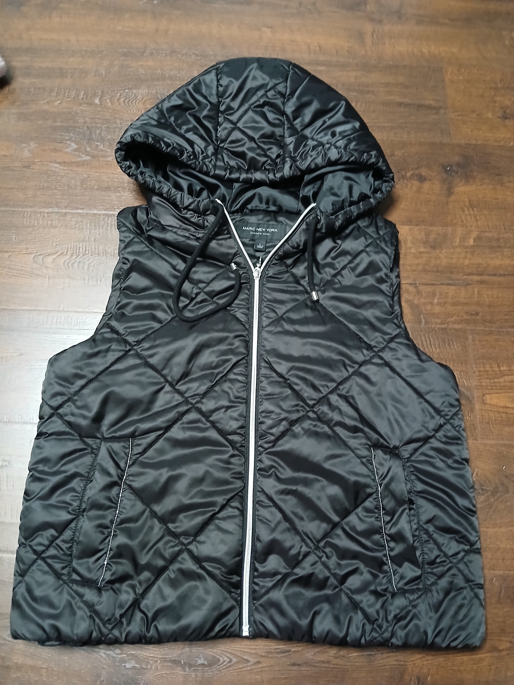 Andrew Marc New York Black Quilted Puffer Vest Hooded Rhinestone Pockets Women’s